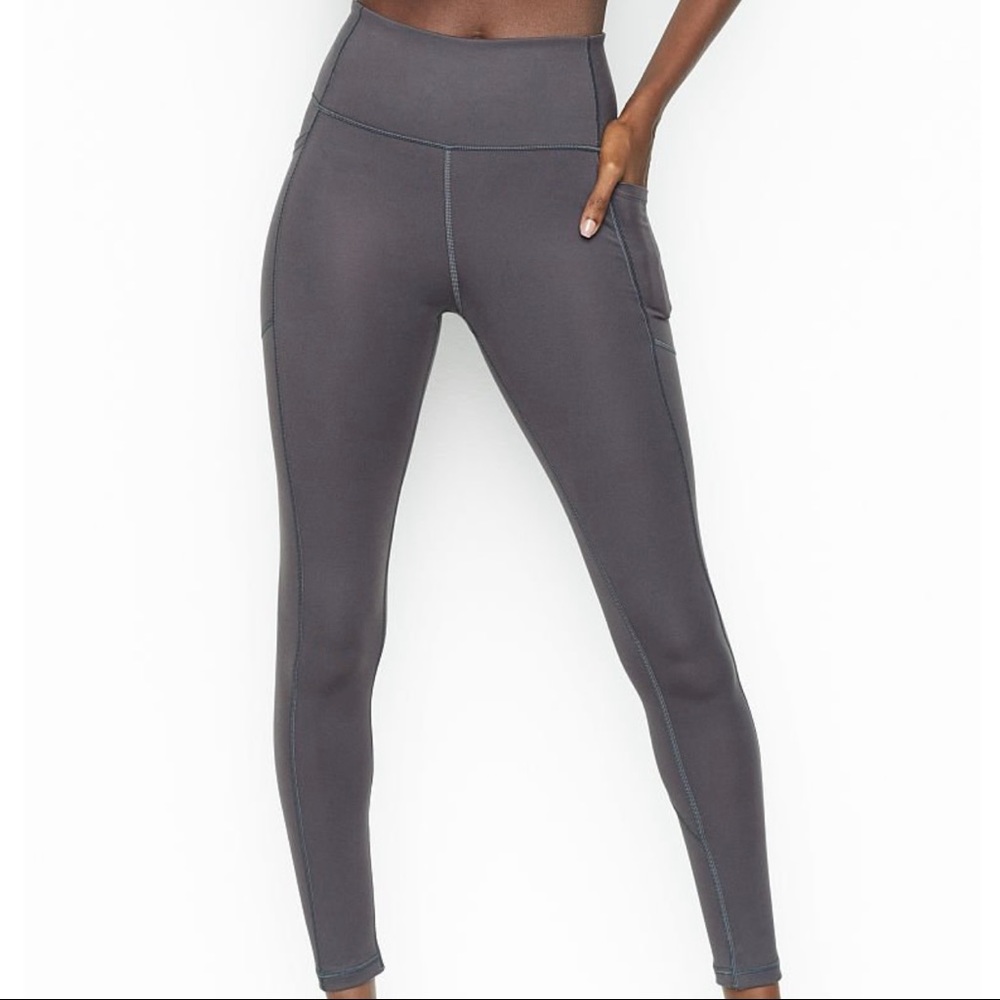 NWT Victoria’s Secret Incredible Essential Legging